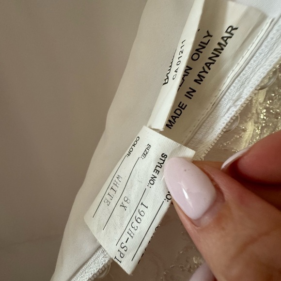 NWOT ROMANTIC BRIDALS white lace bead bodice tulle skirt wedding dress (US 8) - Picture 6 of 12